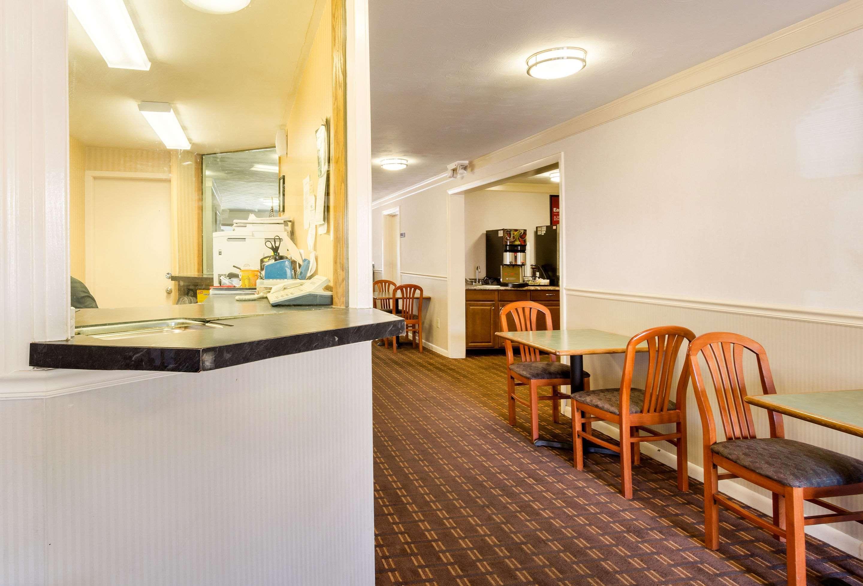 Econo Lodge Boston-Малден Экстерьер фото